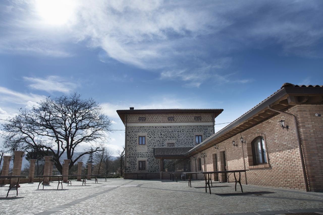 La Tenuta Di Trimalcione Pofi Exterior photo