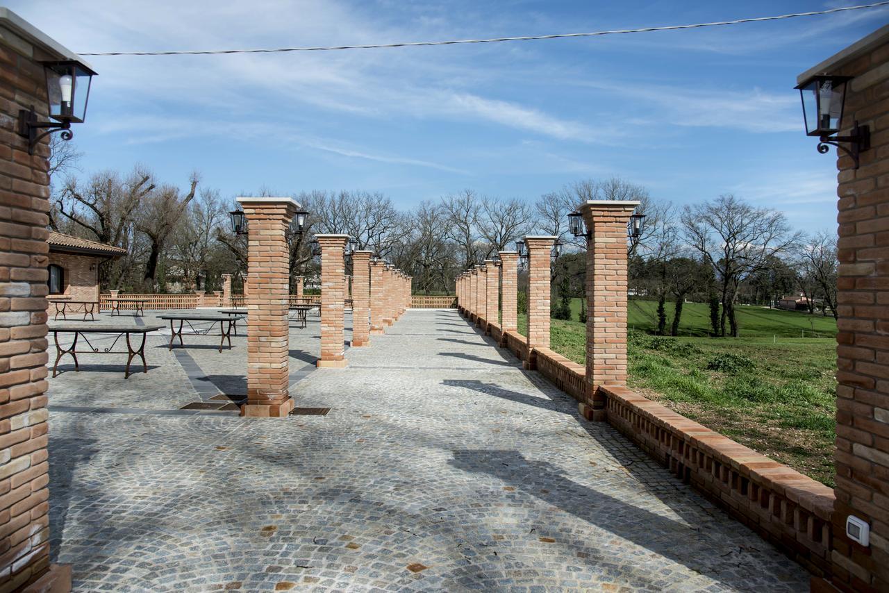 La Tenuta Di Trimalcione Pofi Exterior photo